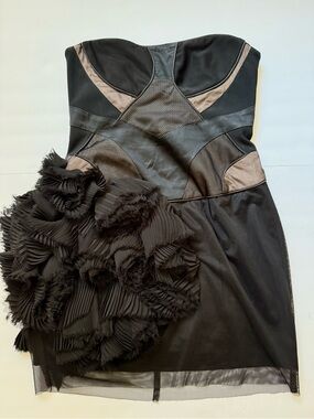 BCBG Max Azria Black Strapless Ruffle Cocktail Party Dress Size 8